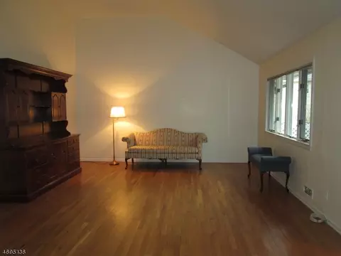 17 Dwyer Rd, Wayne, NJ 07470 photo 3