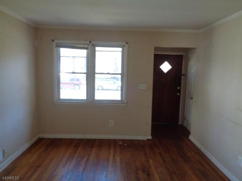 708 Webster Pl, Plainfield, NJ 07060 photo 3