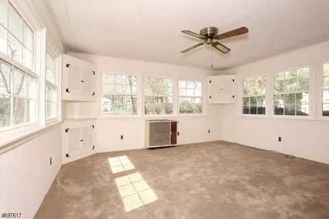 759 Galda Rd, Paramus, NJ 07652 photo 17