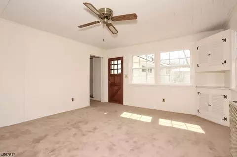 759 Galda Rd, Paramus, NJ 07652 photo 19