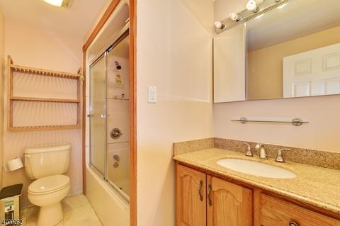 141 Laauwe Ave, Wayne, NJ 07470 photo 11
