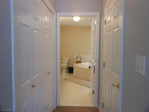 40 Springholm Dr, Berkeley Heights, NJ 07922 photo 13