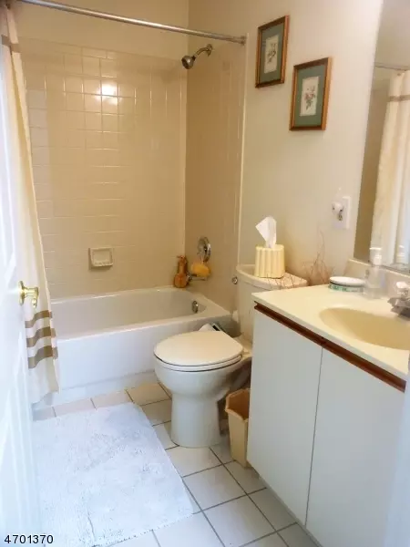 40 Springholm Dr, Berkeley Heights, NJ 07922 photo 16