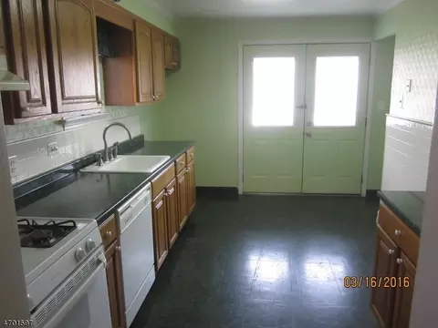 583 Broad St, Bloomfield, NJ 07003 photo 6