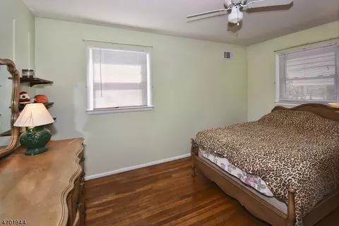 99 Morningside Rd, Paramus, NJ 07652 photo 15
