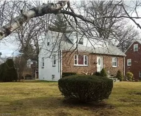87 Harrison Ave, Waldwick, NJ 07463 photo 3