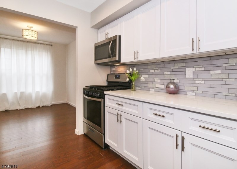 86 Keystone Ct, Edison, NJ 08817 photo 1