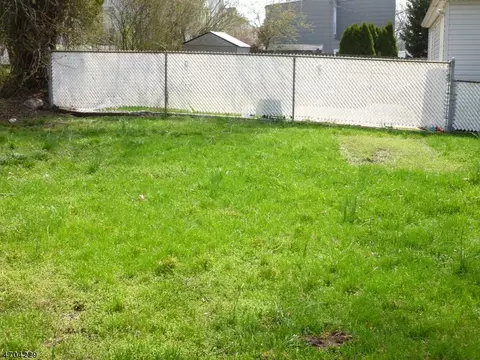 91 Harrison St, Nutley, NJ 07110 photo 3