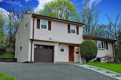 58 Normandy Dr, Wayne, NJ 07470 photo 2