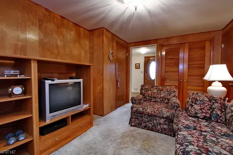 58 Normandy Dr, Wayne, NJ 07470 photo 20