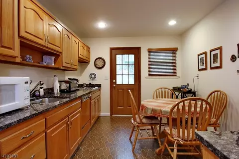 58 Normandy Dr, Wayne, NJ 07470 photo 10