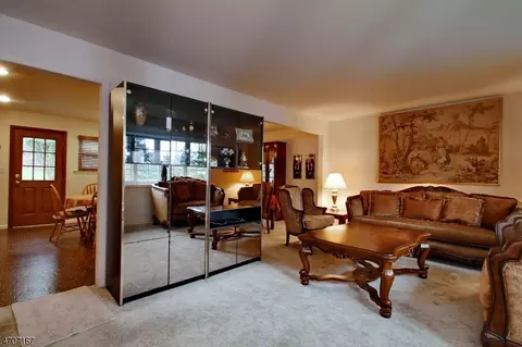 58 Normandy Dr, Wayne, NJ 07470 photo 7