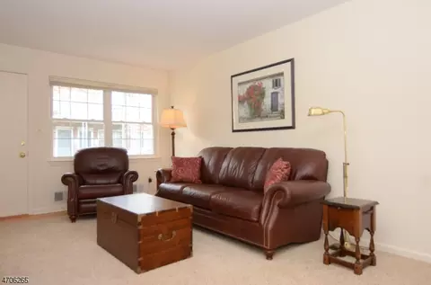 800 Old Springfield Ave Un #3, Summit, NJ 07901 photo 2
