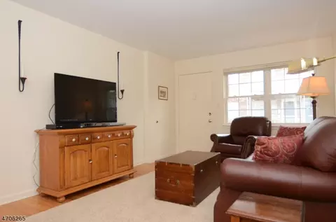 800 Old Springfield Ave Un #3, Summit, NJ 07901 photo 3