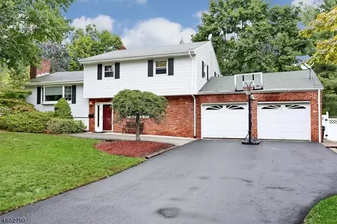 18 Rustic Dr, Waldwick, NJ 07463 photo 23