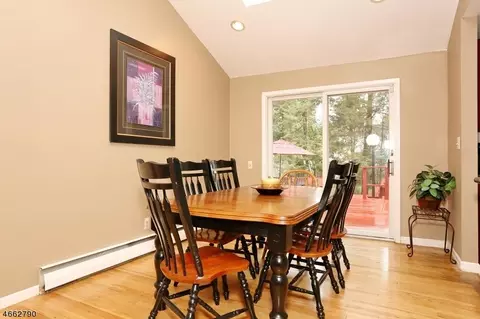 18 Rustic Dr, Waldwick, NJ 07463 photo 6
