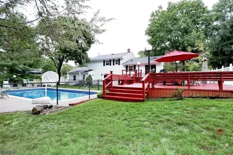 18 Rustic Dr, Waldwick, NJ 07463 photo 22
