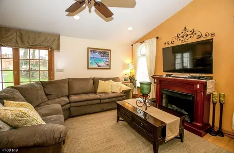 220 Perry St, Dover, NJ 07801 photo 7