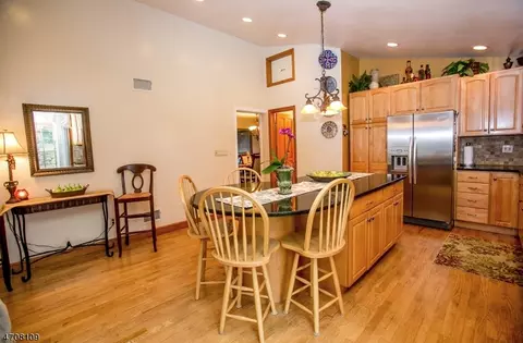 220 Perry St, Dover, NJ 07801 photo 10