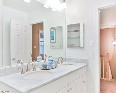 17 Windsor Pl, Wayne, NJ 07470 photo 20