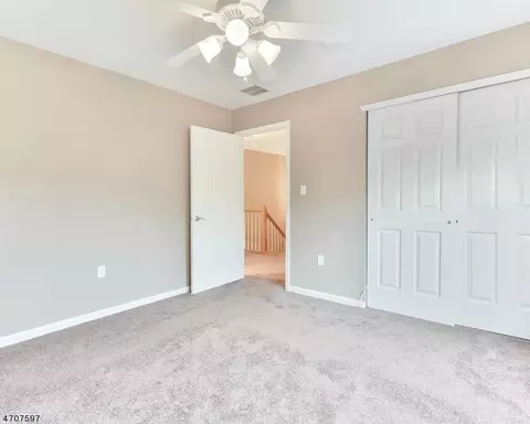 17 Windsor Pl, Wayne, NJ 07470 photo 19