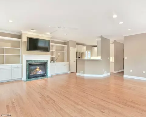 17 Windsor Pl, Wayne, NJ 07470 photo 10