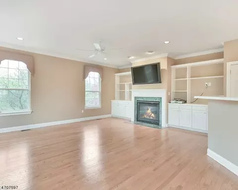 17 Windsor Pl, Wayne, NJ 07470 photo 11