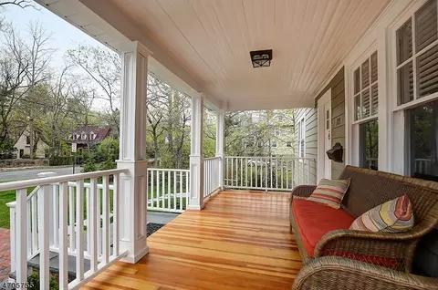 29 High St, Summit, NJ 07901 photo 2