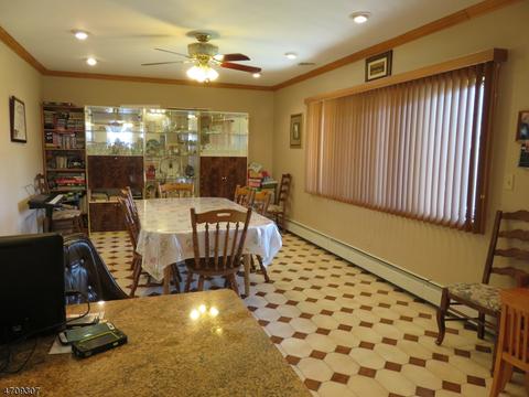 94 Pinecrest Ter, Wayne, NJ 07470 photo 8
