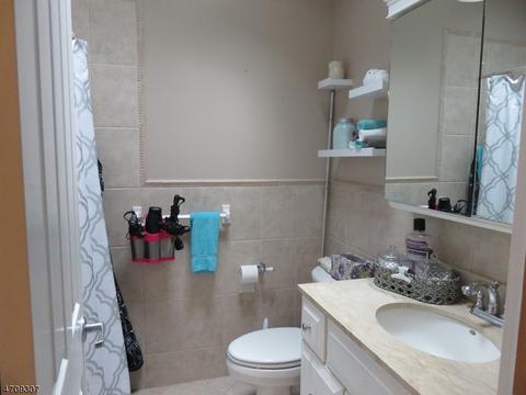94 Pinecrest Ter, Wayne, NJ 07470 photo 25