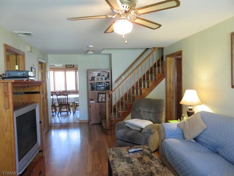 94 Pinecrest Ter, Wayne, NJ 07470 photo 6