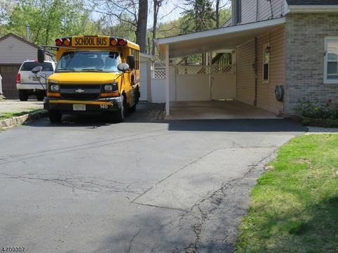 94 Pinecrest Ter, Wayne, NJ 07470 photo 4