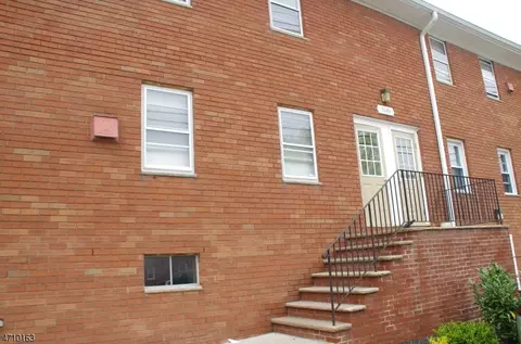 1140 B Valley Rd #1B, Wayne Twp, NJ 07470 photo 1