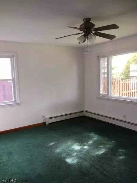 107 Monroe St, Haskell, NJ 07420 photo 4