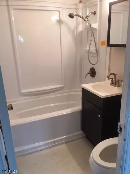 107 Monroe St, Haskell, NJ 07420 photo 5