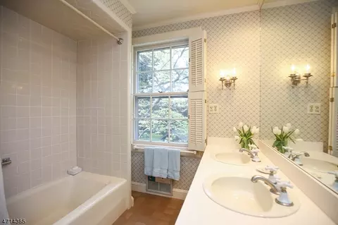 140 Beekman Rd, Summit, NJ 07901 photo 13