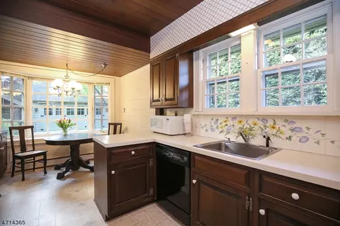 140 Beekman Rd, Summit, NJ 07901 photo 7