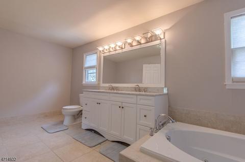 17 Warner Way, Wayne, NJ 07470 photo 20