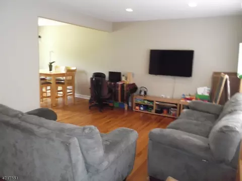 12 Brandywine Rd, Wayne, NJ 07470 photo 3