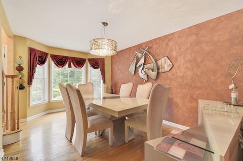 748 Pascack Rd, Paramus, NJ 07652 photo 5