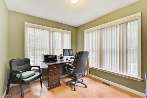 748 Pascack Rd, Paramus, NJ 07652 photo 10