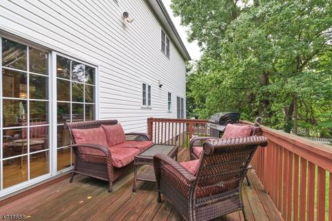748 Pascack Rd, Paramus, NJ 07652 photo 23