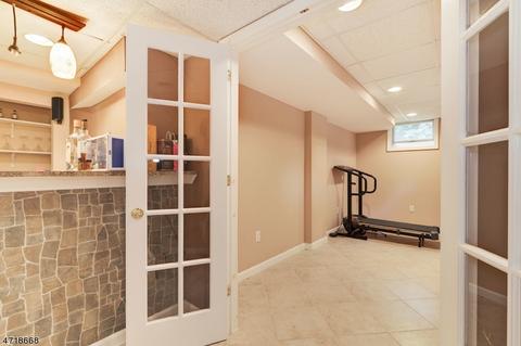 748 Pascack Rd, Paramus, NJ 07652 photo 20