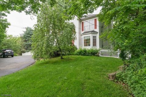 748 Pascack Rd, Paramus, NJ 07652 photo 2