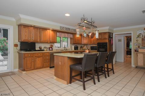 75 Westview Rd, Wayne, NJ 07470 photo 9
