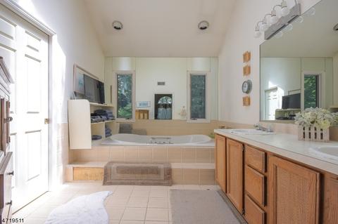 75 Westview Rd, Wayne, NJ 07470 photo 18