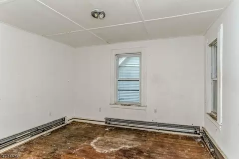 614 E 6th St, Plainfield, NJ 07060 photo 12