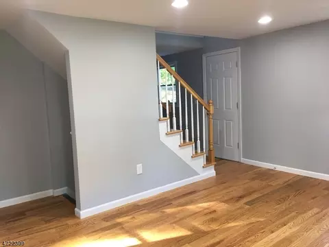 226 E 7th Ave, Roselle, NJ 07203 photo 4