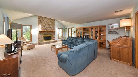 2 Timberline Dr, Wayne, NJ 07470 photo 10