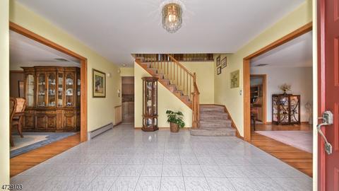 2 Timberline Dr, Wayne, NJ 07470 photo 2